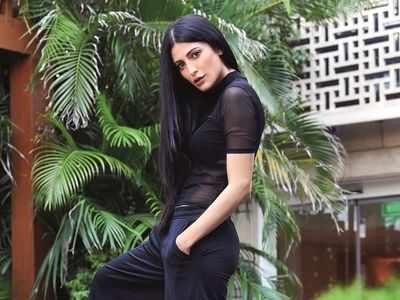 Shruti Haasan looks forward to taking on 2021 with more music, movies and energy