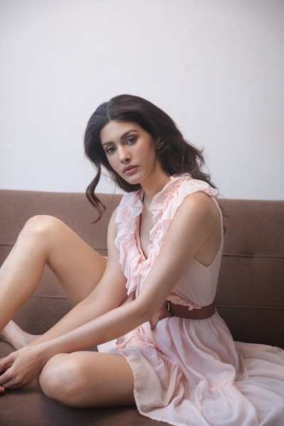 Prabhudheva sir makes other dancers look bad on screen: Amyra Dastur