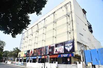 Hit by another lockdown,theatres seek economic relief measures from govt