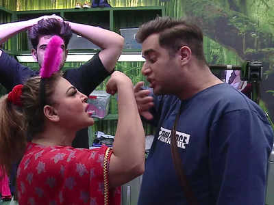 Bigg Boss 15: Rajiv Adatia gets upset as Rakhi Sawant makes a homophobic comment against him; calls him 'meetha'