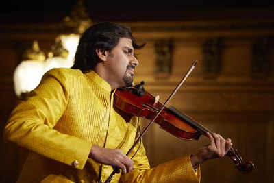 Exclusive: Bengaluru’s ‘Walking Violinist’ Aneesh Vidyashankar performs again for the Governor of Pennsylvania