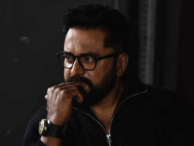 Sarath Kumar is a cop in this crime thriller set in Madurai