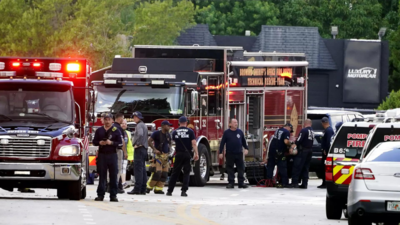 Two dead, four injured as helicopter crashes into Pompano Beach apartment building