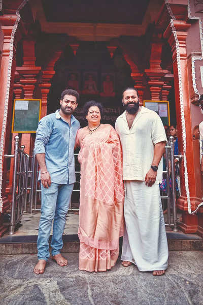 Jr NTR fulfils his ‘mother’s forever dream’ with Udupi temple visit